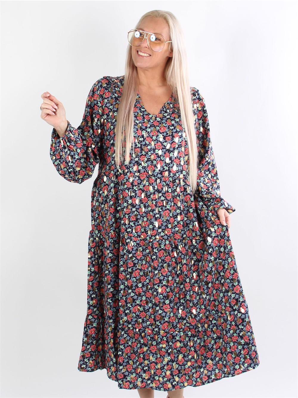 Francie - Svart klänning med blommor och gulddetaljer